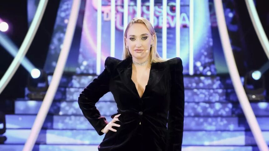 ilona brezoianu recunoaste ca nu este cea mai buna cantareata cred ca pot sa compensez prin altceva video exclisiv 67ae28dc305d4