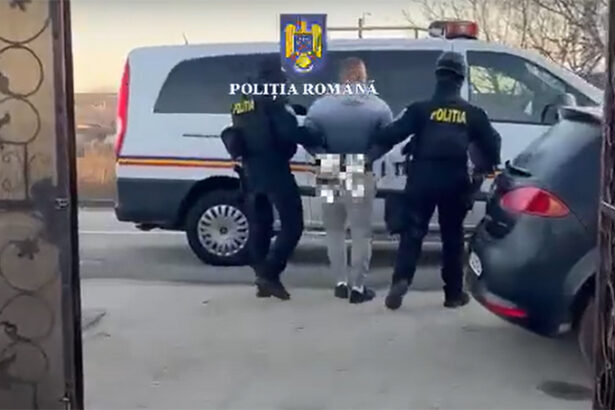 incredibil cum au incercat sa scape doi tineri care au spart un magazin si furat tigari bauturi alcoolice si haine 67a71c63af442