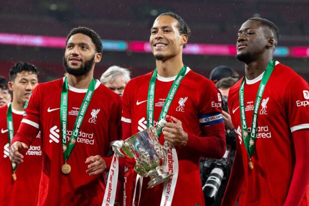 intrebat de un transfer la psg starul lui liverpool a surprins este foarte magulitor 67b1d1f0537b6