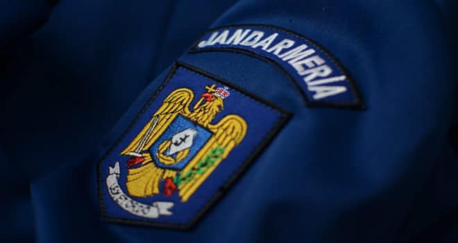 jandarm pus sub control judiciar ar fi primit bani de la administratorul unei sali de jocuri pentru a i oferi informatii despre controale 67adb0517fc3f