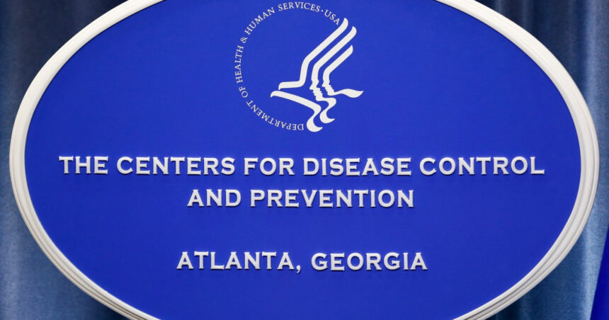 jumatate dintre cercetatorii unui program guvernamental de supraveghere epidemiologica concediati de administratia trump 67b0526e4a8ea