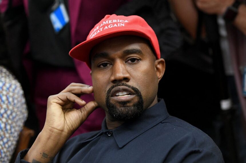 kanye west socheaza din nou motivul pentru care contul sau de pe platforma x fosta twitter a fost dezactivat elon musk mi a permis sa ma descarc 67ab156f443d8