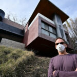 lectie de arhitectura printre ruinele din los angeles cum fost construita o casa rezistenta la foc care a ramas intacta dupa incendii 67a04ec20fe5a