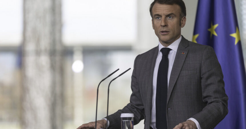 macron denunta o amenintare existentiala la adresa europei din partea rusiei cheama la discutii grupurile parlamentare si partidele 67b4f617336f6