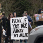 mai multi angajati din departamentul pentru eficienta guvernamentala au demisionat in semn de protest fata de politica lui elon musk 67be0707d40dc