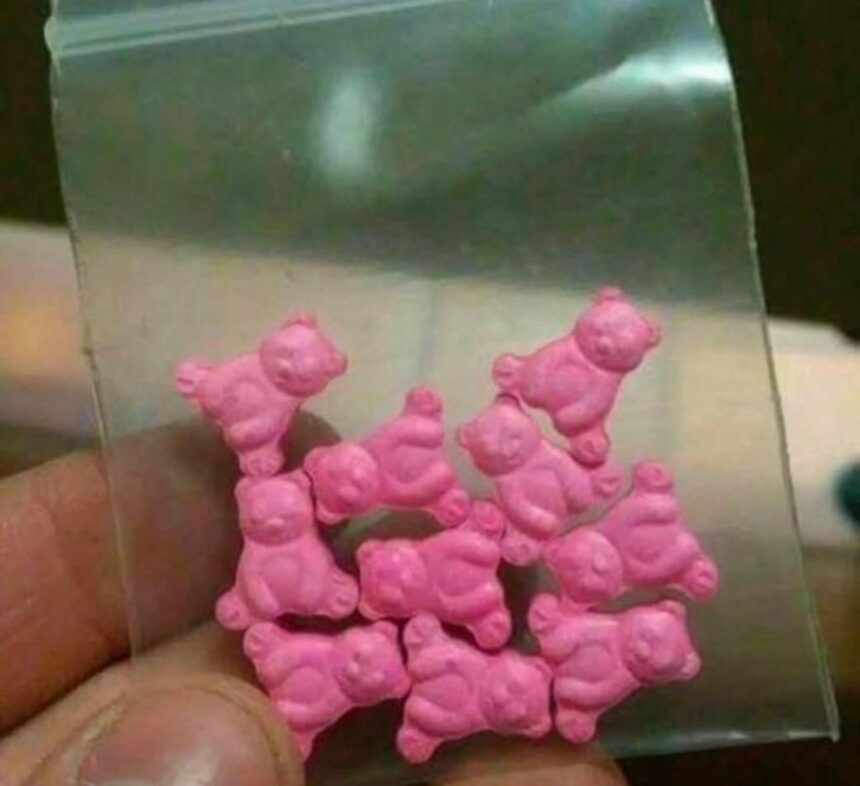 mesaj distribuit masiv pe grupurile de parinti un nou drog in scoli strawberry quick copiii sunt dusi de urgenta la spital in stare grava 67a6f9328e36d