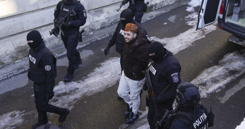 mohamed amra fugarul francez capturat la bucuresti a fost arestat urmeaza sa fie predat autoritatilor din franta 67bb8a3e2c15c