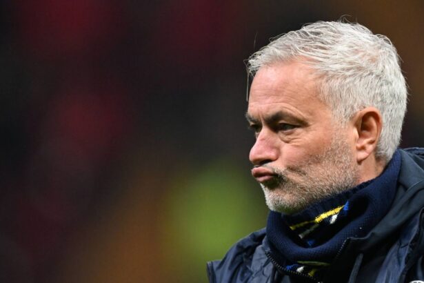 news alert l au ars pe jose mourinho cate etape de suspendare a primit dupa scandalul rasist cu maimutele 67c06667d0210