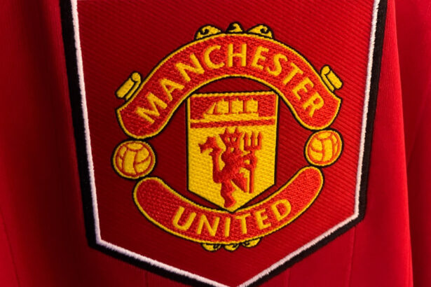 o noua serie de concedieri masive la man united plan de transformare dupa cinci ani consecutivi de pierderi 67bd73da869ce