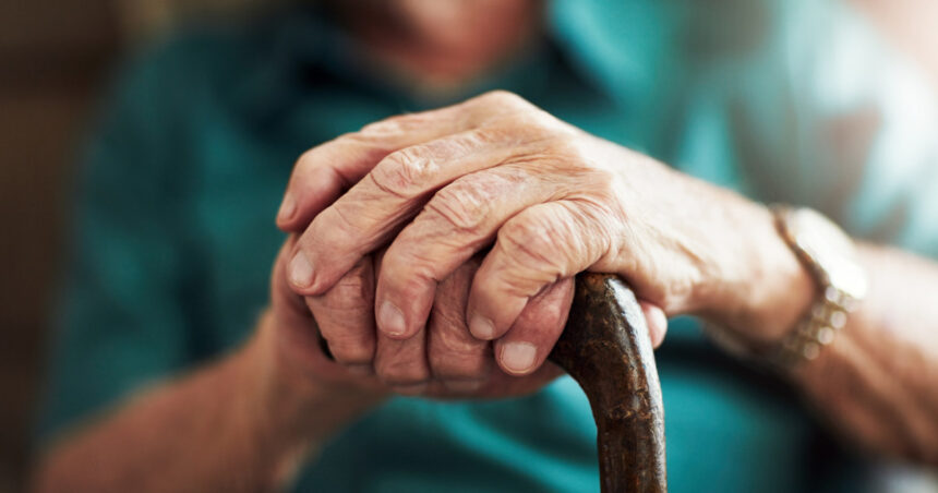 o romanca din italia a fost condamnata la 19 ani de inchisoare cu executare pentru ca a provocat moartea batranului pe care il ingrijea 67ac6f28362fe