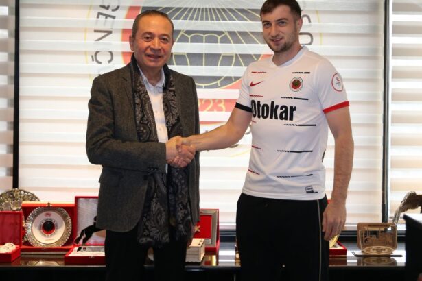 oficial daniel popa transfer surprinzator unde a fost prezentat fostul atacant de la fcsb 67a62f266588d