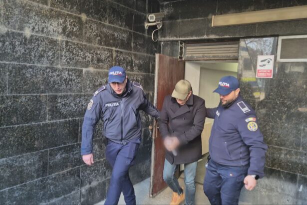 oficial de la ipj constanta marius sponoche fostul sef al spitalului cernavoda arestat preventiv intr un dosar de mita 67c087d82942e