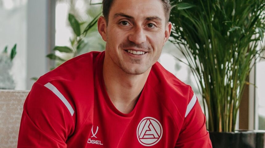 oficial ionut nedelcearu a semnat la ce club a fost prezentat fundasul roman 67a644ab18459