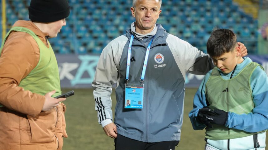 otelul galati gloria buzau ora 1700 live text ovidiu burca in cautarea primei victorii in noul mandat 679ddca711d65