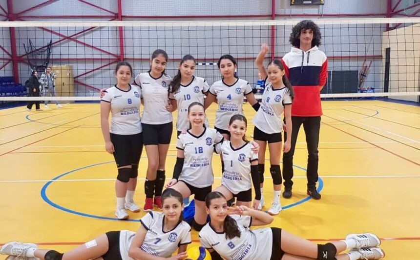 parcurs perfect pentru fetele de la cs medgidia in campionatul national de minivolei 67be039047b61
