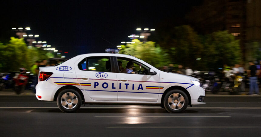 pentru a scapa de amenda un sofer din dambovita a aruncat 1 000 de lei in masina de politie barbatul este cercetat pentru mita 67a5f7455221f