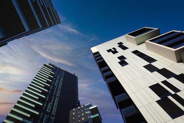 piata romaneasca de investitii imobiliare a incheiat 2024 cu cea mai mare crestere a activitatii tranzactionale din regiune 67a1d2df0654a