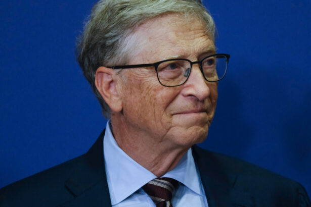 povestea lui bill gates copilul diferit care a ajuns unul dintre filantropii lumii a donat miliarde dar mai are multe de dat 67a09f76f1617
