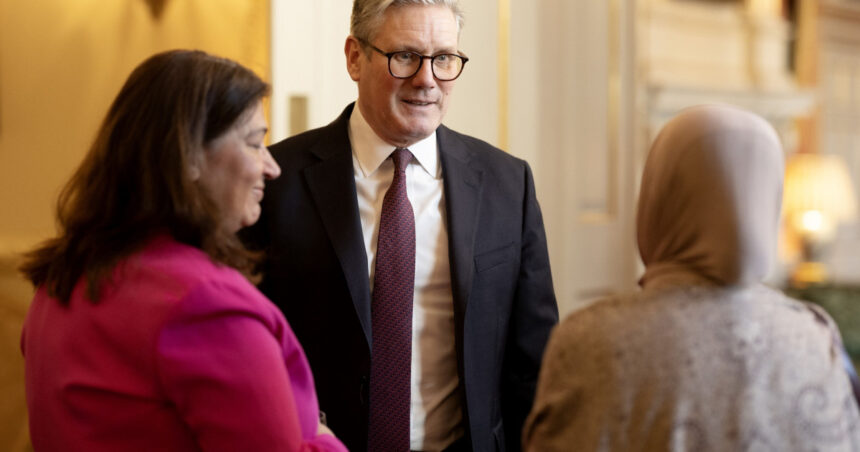 premierul britanic este in interesul washingtonului sa sprijine kievul keir starmer se intalneste cu donald trump 67bb0d3a1f177