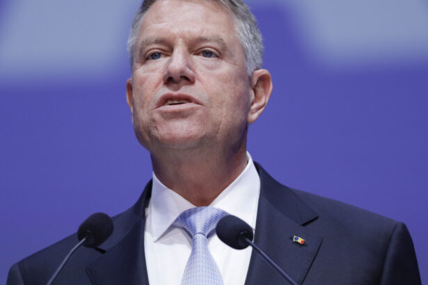 presedintele klaus iohannis a promulgat legea bugetului de stat pe 2025 67a9cd2c34935