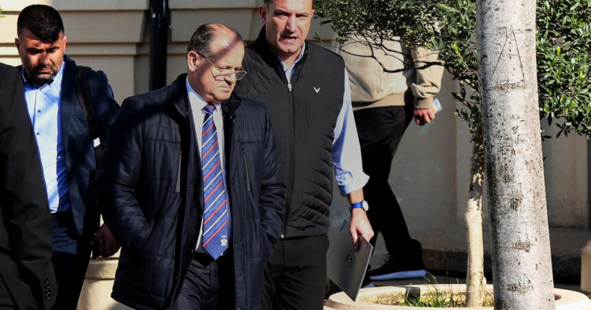 primarul capitalei albaniei a fost arestat pentru coruptie sotia lui este in arest la domiciliu 67ab086acb859