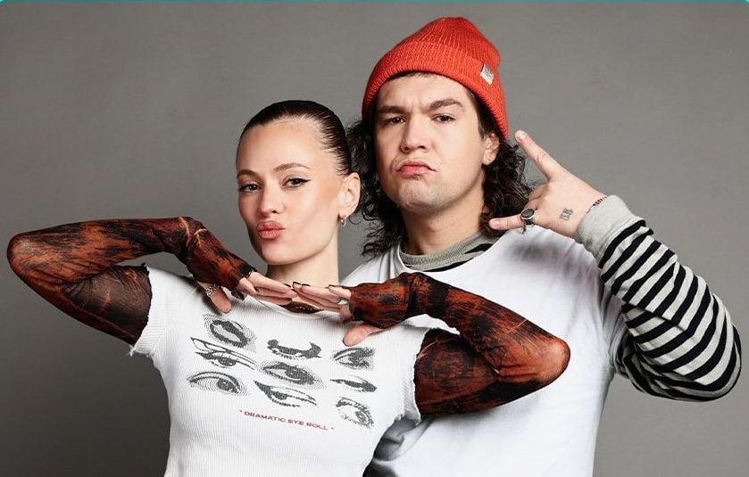 radu siffredi da tot din casa ce face oana matache cand ajunge acasa de la filmarile show ului de la antena 1 video