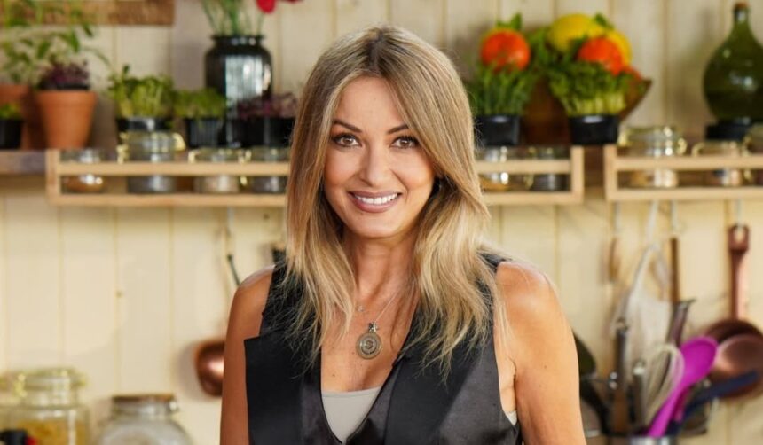 raspunsul oferit de anca turcasiu cand a fost intrebata daca are operatii estetice sunt alta persoana pentru ca 679ddbddb132f