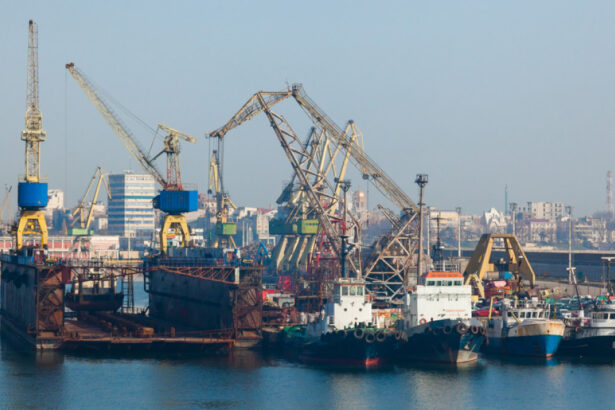 reteaua de coruptie din portul constanta spagi de mii de euro si implicarea sefului psd constanta in gruparea vamesilor 67bccc6738a5a