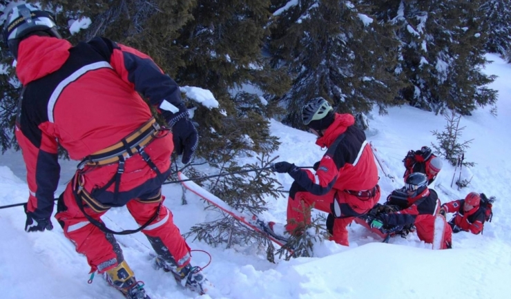 salvamont 30 de persoane transportate la spital in ultimele 24 de ore dupa ce au fost salvate de pe munte 67b0906ac345e