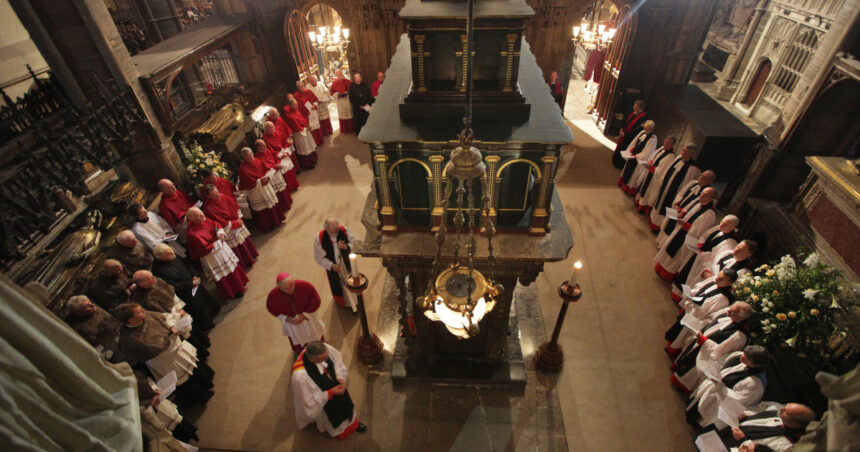 scandalurile sexuale care au afectat puternic biserica anglicana obliga sinodul sa se gandeasca serios la reforme 67ab1302b04e4