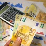 sfaturile economistului sef al uneia dintre bancile mari romanesti pentru 2025 ramaneti prudenti fiti flexibili si pregatiti va pentru orice 67c052f335370