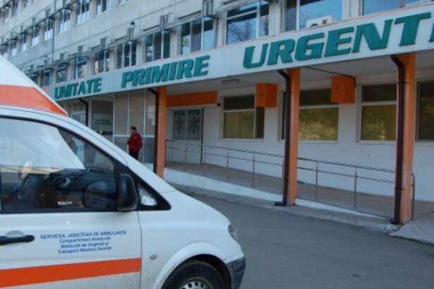 tavan cazut intr un salon al spitalului judetean focsani o mama si copilul ei se aflau in incapere reactia ministerului sanatatii 67b71e7694244