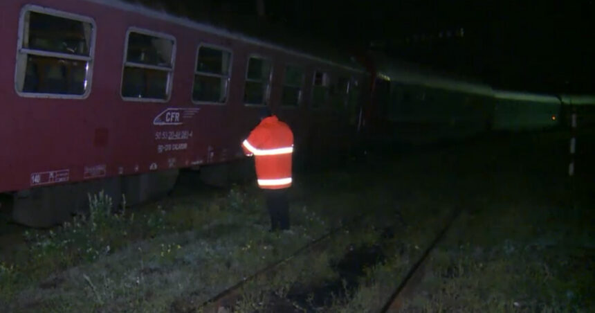 tren de calatori deraiat in judetul covasna intre malnas bai si bicsadu oltului traficul feroviar in zona este oprit 67b3632624ee4