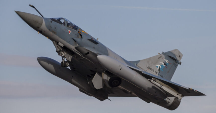 ucraina a primit primul avion de lupta mirage 2000 5 de la franta cate aparate de zbor de acest tip vor ajunge la kiev 67a4a5b0881b2
