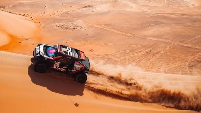 ultima ora video nasser al attiyah a castigat abu dhabi desert challenge cu dacia sandriders 67c0680a3cace