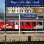 un adolescent de 14 ani pregatea un atentat la una dintre cele mai mari gari din viena cum a fost prins de politie 67b6094172f3e