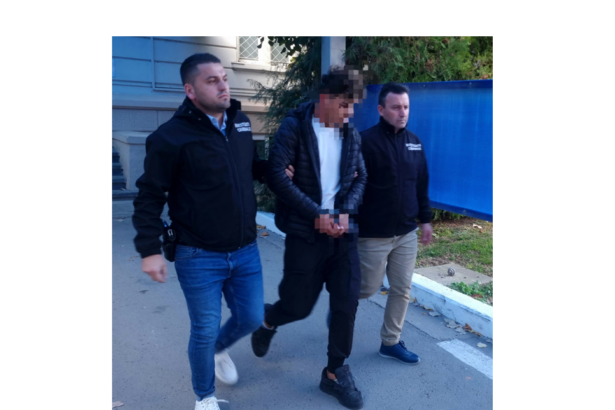 un minor si un barbat de 39 de ani condamnati la inchisoare prinsi si trimisi direct in spatele gratiilor penitenciarului poarta alba 67a622b3a136a