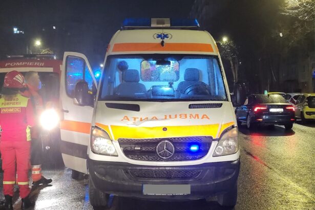 un pieton a fost lovit de o masina la intersectia strazilor dezrobirii si eliberarii 67ae25050ff5f
