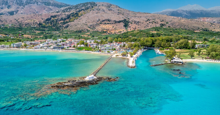 un turist in varsta de 20 de ani a disparut in creta cum a fost surprins ultima data de o camera de supraveghere 67b61d68a30df