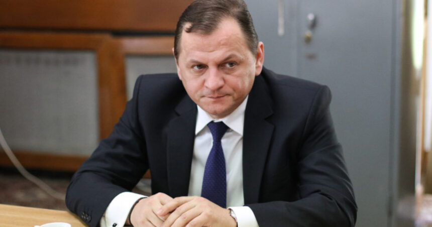 usr i a cerut lui bolojan lansarea procedurii de demitere a directorului sie in plina criza de securitate era la f1 in abu dhabi 67ae2747e0db0