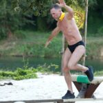 uwe dai campionul de judo care isi testeaza limitele la survivor romania daca te urmareste un urs si ai langa tine doi trei oameni care nu stiu sa inoate iti dai seama cat de utila este a 67a9dd687aa34