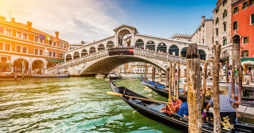 venetia va mentine taxa de acces in oras pentru turisti in timpul zilei pentru a combate supraturismul 67aadd752f13b