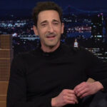 video adrien brody protagonistul unei intamplari amuzante la filmarile pentru the brutalist un make up artist a vrut sa i indeparteze nasul 67a9db3bf3251
