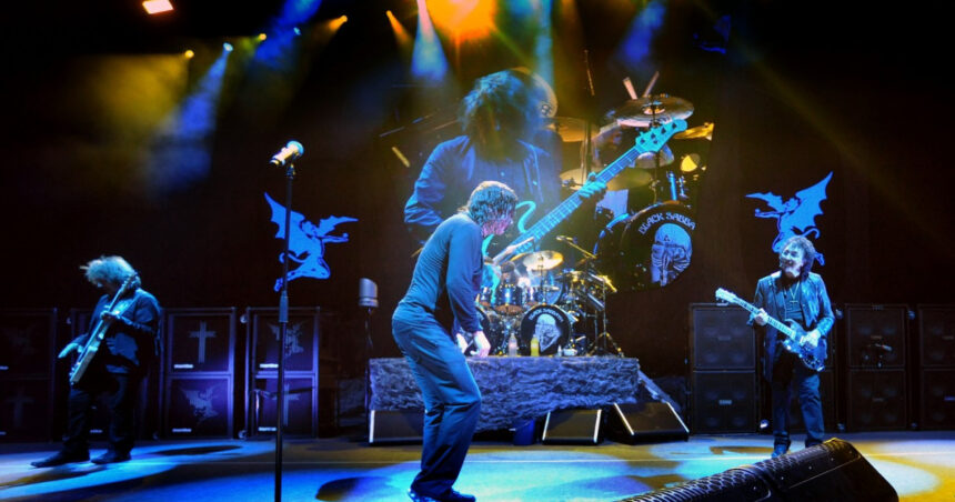 video black sabbath in formula originala cu ozzy osbourne la ultimul sau show cel mai mare concert de heavy metal din toate timpurile 67a5eeafb48d1