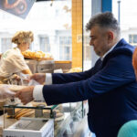 video cum arata cosul de cumparaturi al lui ciolacu dupa ce a fost la supermarket parerea mea este ca trebuie intervenit legislativ 67a9b3ab83f02