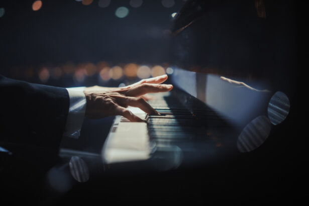 video de la chelner la pianist celebru romanul care ii impresioneaza pe belgieni cu muzica sa 67b1b16ad54b8
