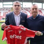 video exclusiv pleaca mircea rednic anuntul facut de alexandru meszar dupa rabufnirea antrenorului de la uta arad 67be0d3ee4464