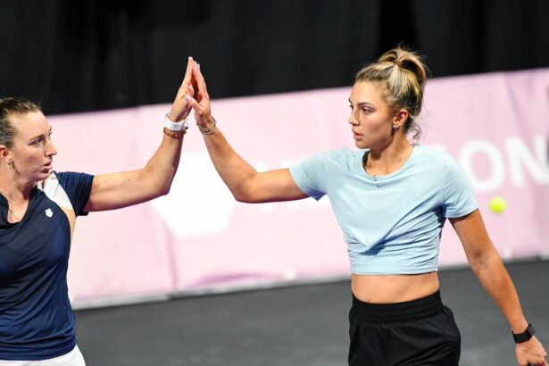 video exclusiv premiul castigat de jaqueline cristian si angelica moratelli pentru finala jucata la transylvania open 2025 67a8ba14cd4ef