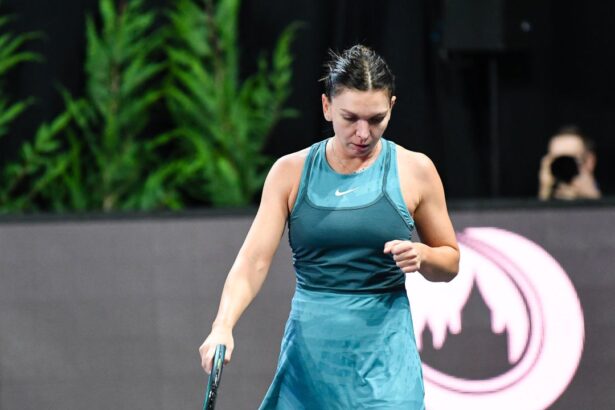 video exclusiv simona halep ultimul meci al carierei in direct la pro arena si voyo loviturile spectaculoase pe care le a reusit 67a3342f7cc9a