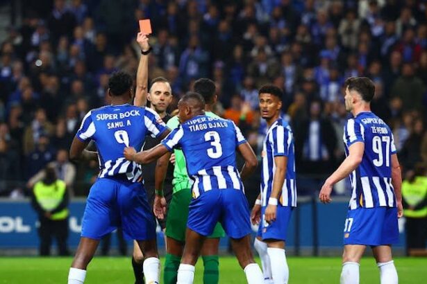 video haos total in derby ul porto sporting gol cu var in 904 pentru unii cartonase rosii in 907 si 908 pentru altii 67a73a9fc2564
